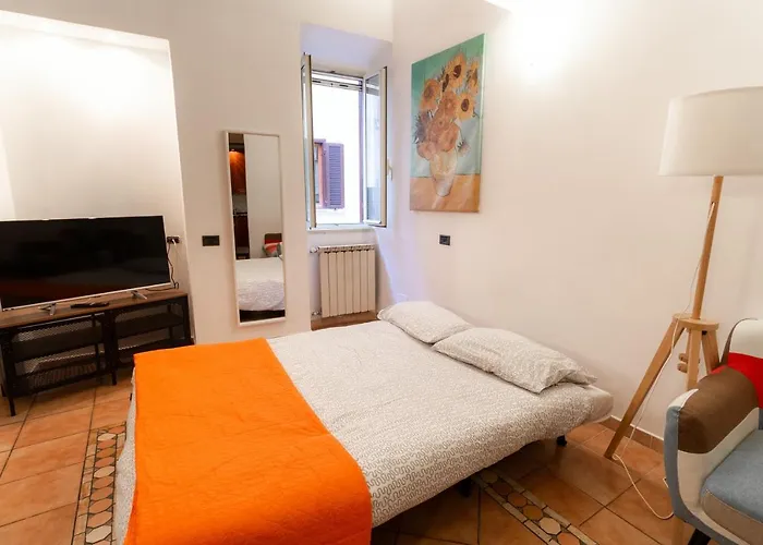 Trastevere Four Seasons Trilussa 1